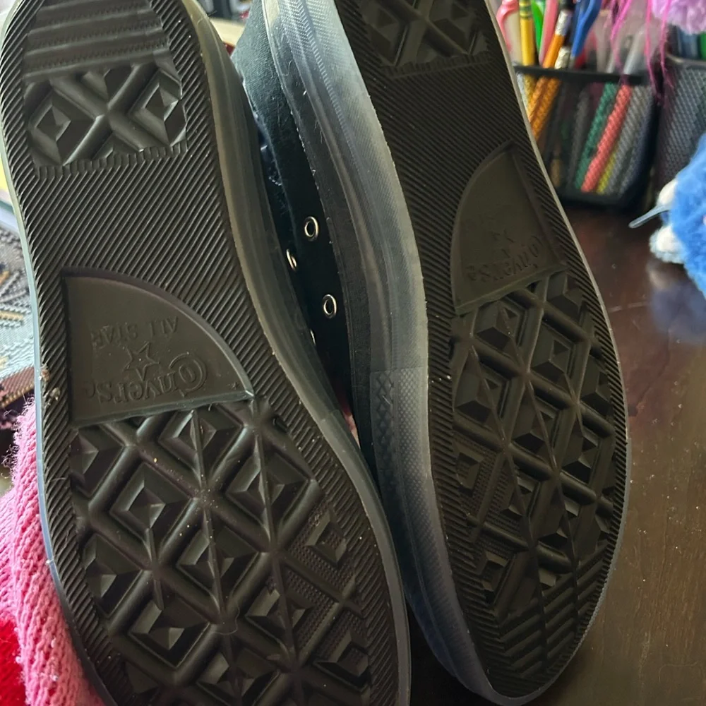 Converse Black and Purple High-Tops (men’s 9.5) - Picture 5 of 6